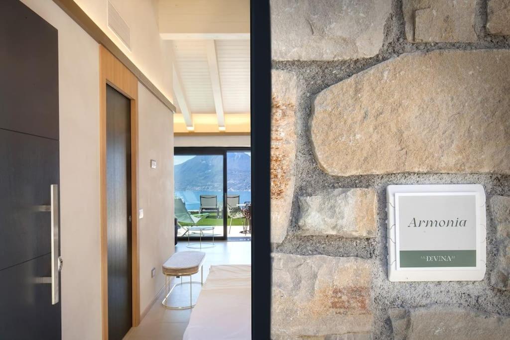 Villa Divina-Apt Armonia-Con Piscina E Vista Lago Кастеллетто-ди-Бренцоне Экстерьер фото